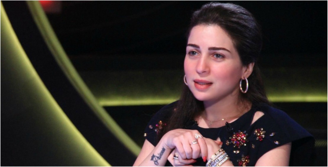 بالصور : مي عز الدين تدخُل عامها الـ39.. اكتشفها مطربٌ معروفٌ وفَسخت خطوبتها بـ"التليفون"!