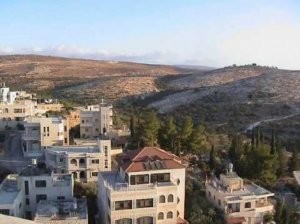 "أوقاف القدس" تتفقد الأراضي الوقفية والمقامات في مخماس