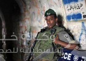 وزير الأمن الاسرائيلي يعترف: الاسرائيليان في غزة "جنديان في الجيش"