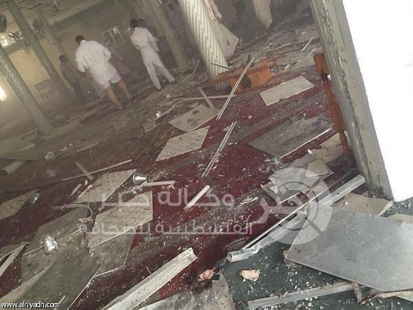 باالفيديو والصور .. كشف تفاصيل الانفجار في مسجد بالسعودية