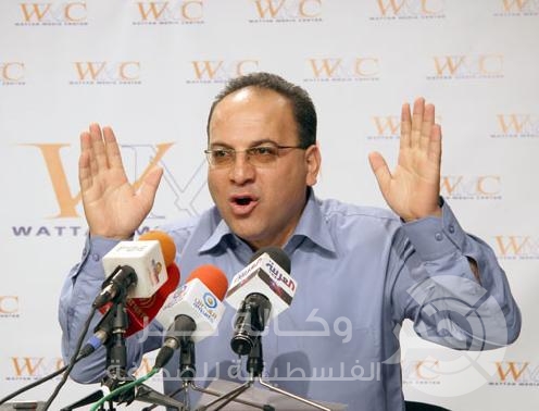 زكارنة: الحكومة ستحيل 70 الف موظف للتقاعد المبكر