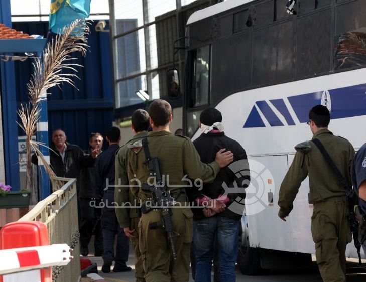 الاحتلال يحكم بالسجن عامًا ونصف على الأسير "فواخرية"