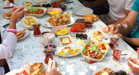 احذر سبعة أشياء تقوم بفعلها بعد تناول الطعام وتؤثر عليك سلبا...ز