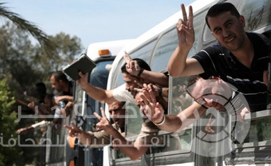 أسرى صفقة "شاليط" يهددون بالتصعيد