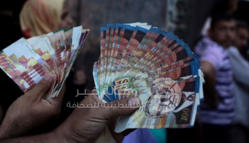 صرف مخصصات الشئون الإجتماعية 200$ لموظفي غزة ابتداء من الثلاثاء