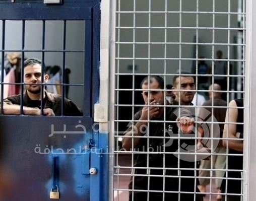 نادي الأسير: الاحتلال اعتقل 326 مواطناً خلال آذار وأصدر 121 أمر اعتقال إداري بحق أسرى