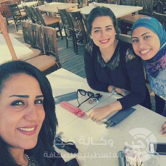 احتفال هبة مجدي بعيد ميلادها برفقة صديقاتها
