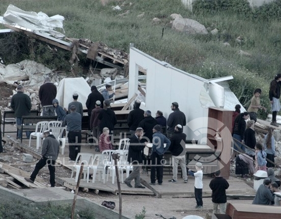 بالصور: بقرار من المحكمة : عائلة الجعبري تهدم كنيساً يهودياً