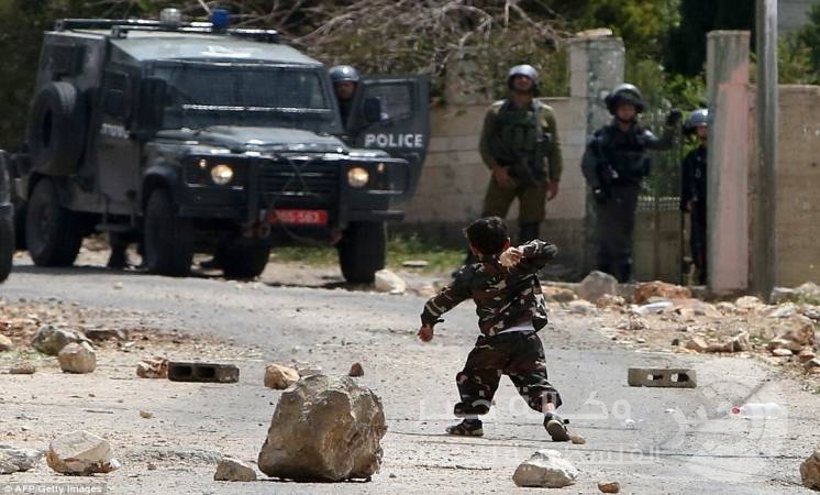 "17" شهيداً من الأطفال خلال الانتفاضة .. "اسرائيل" تخشى الأيدي الصغيرة..!!
