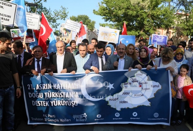 احتجاجات تعمّ المدن التركية تضامنًا مع مسلمي الأويغور