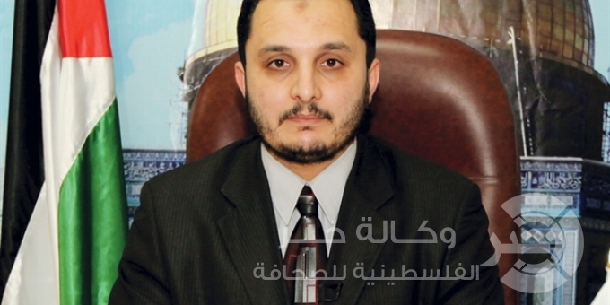 الاذاعة الاسرائيلية:تل ابيب ترفض سفر "إيهاب الغصين" عبر ايريز