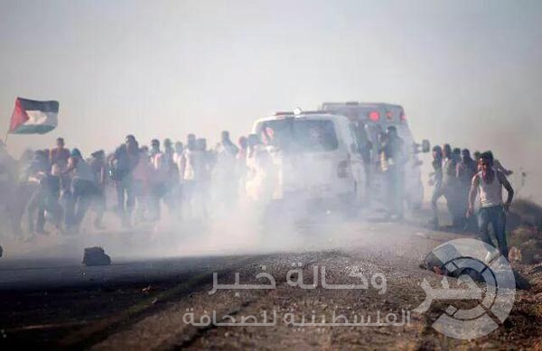 الاحتلال يهاجم جنازة الشهيد عوض في بيت أمر