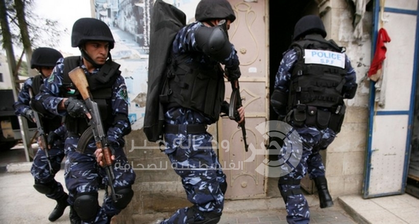 الخليل:الأهالي يتصدون لعناصر من المخابرات حاولوا اعتقال أسرى محررين من "الجهاد"