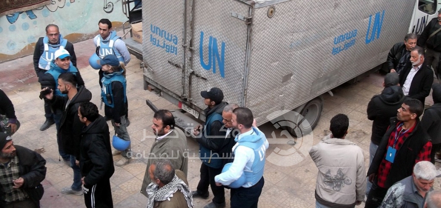 أونروا تعلق مساعداتها النقدية للاجئين الفلسطينيين من سوريا بلبنان