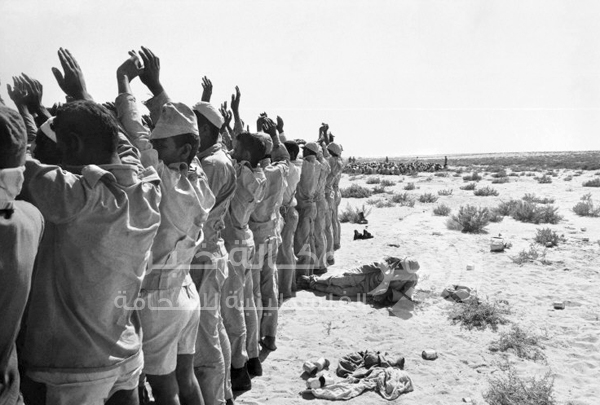 بالصور : اسرائيل تعترف ، كيف قتلت الاسرى المصريين والفلسطينيين