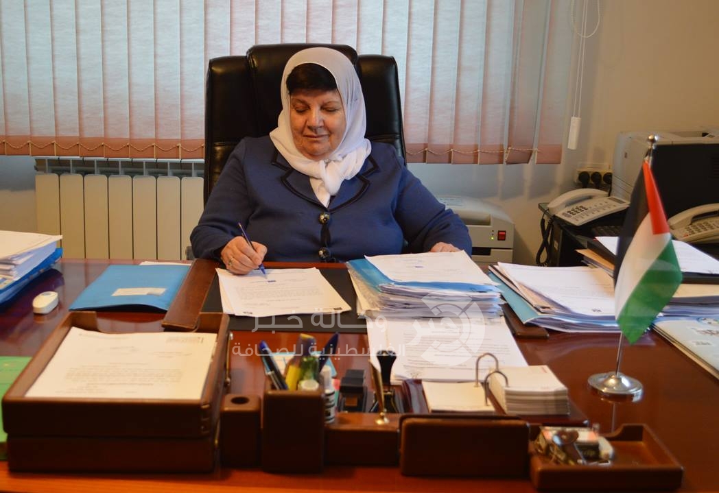 وزيرة التربية والتعليم "الشخشير" : الوظائف لغزة والضفة الغربية