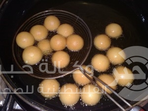 لسلامة أسرتك.. طرق المحافظة على زيت القلي