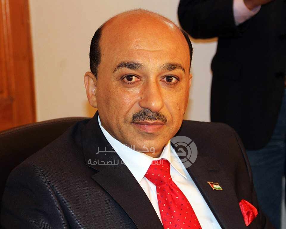 خلال كلمة في يوم اليتيم 