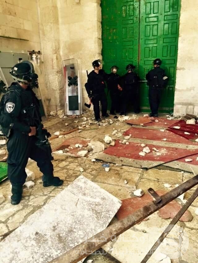 الافراج عن مقدسيين ومواجهات عنيفة في أبو ديس وعناتا، وإخطارات هدم شرق العيزرية