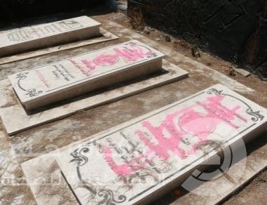 الاعتداء على ضريح الشهيد "جيفارا غزة" الذي حكم غزة ليلا