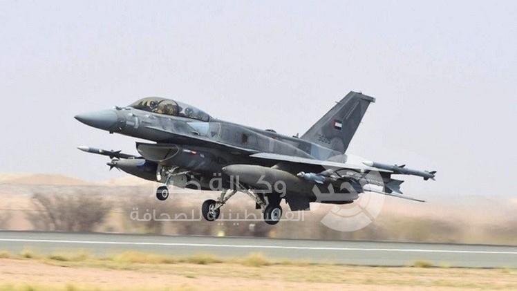 غارات على مطار عدن.. وتواصل الاشتباكات في تعز