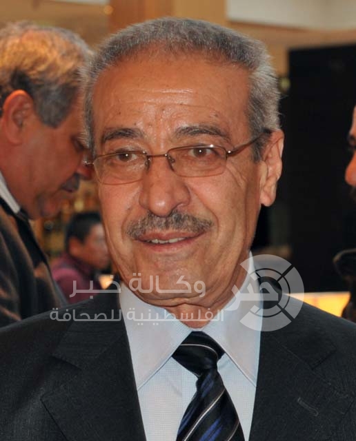 "خالد" نرفض استخدام دور العبادة للدعاية السياسية والتحريض