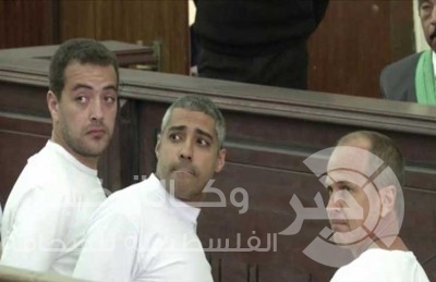 إرجاء صدور الحكم في قضية صحافيي الجزيرة في القاهرة