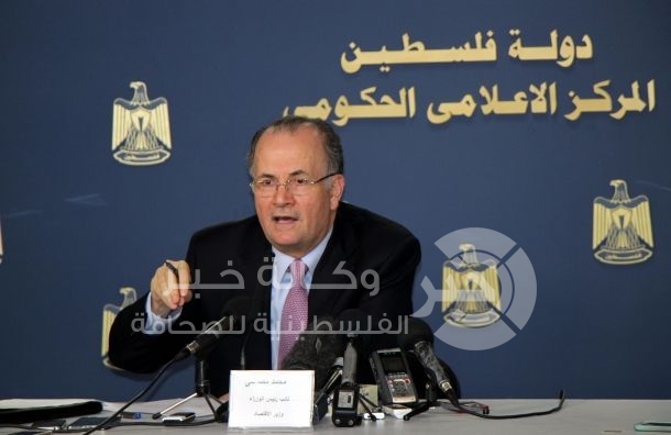 الرئيس عباس يرفض استقالة محمد مصطفى نائب رئيس الوزراء