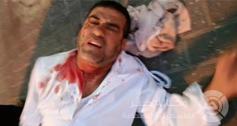 مستوطنون يعتدون بوحشية على عربي عقب خروجه من المسجد في اللد فجراً