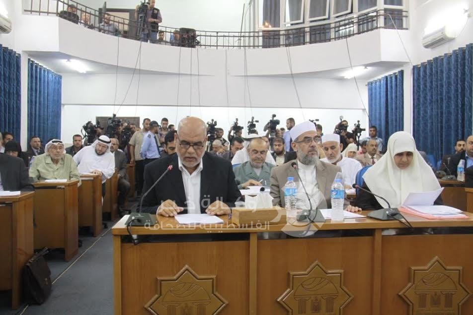 التشريعي يكشف بالأرقام فساد السلطة !