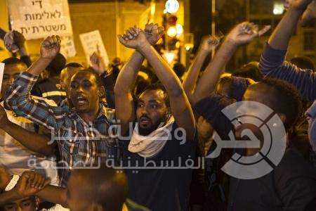 شاهد الفيديو : الذي دفع اليهود الاثيوبيين للتظاهر في إسرائيل ؟!