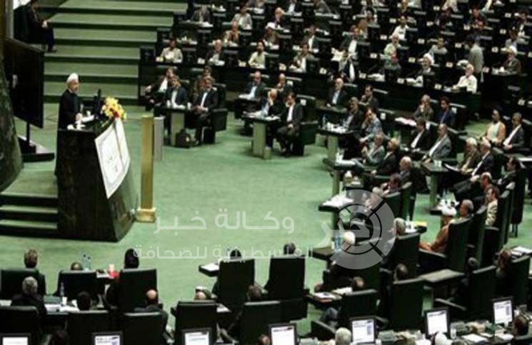 نواب إيرانيون يطالبون بوقف رحلات العمرة إلى السعودية