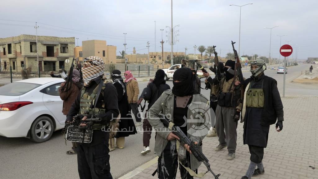 تنظيم “داعش” يعدم 20 ضابطا عراقيا جنوب الموصل