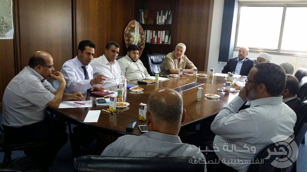 بالصور: حماس في رفح تُنجر اتفاق مع شركة الكهرباء على تزويد المحافظة بخط "9" الإسرائيلي