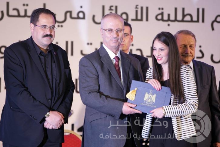 الحمد الله: سنعمل على تطوير امتحانات التوجيهي جوهرياً