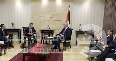 الحمد الله يستقبل رئيس بعثة الصليب الاحمر الجديد لدى فلسطين