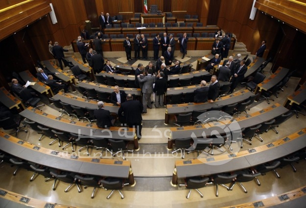 البرلمان اللبناني يفشل للمرة 21 في انتخاب رئيس للبلاد و22 أبريل محاولة جديدة