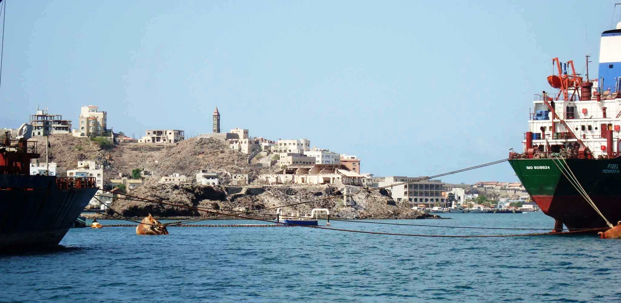 حركة أنصار الله تسيطر على ميناء عدن