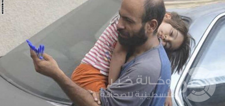 ما هي حكايته ؟! .. "بائع الأقلام" حملة تبرعات لأجله وصلت لـ" 75 ألف دولار" في 24 ساعة
