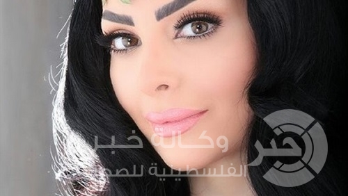 ديانا كرازون تختتم جولتها الجزائرية باطلالة أنيقة