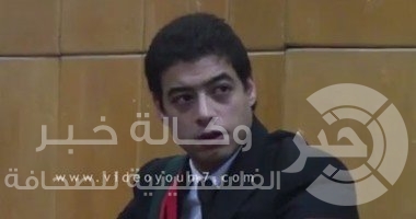 بالفيديو : نجل النائب العام "بركات" ممثلا للنياية في محاكمة مرسي وقيادات الإخوان