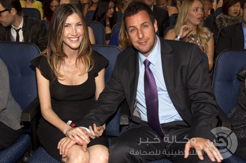 بالصور : مشاهير يتزوّجون معجبيهم!