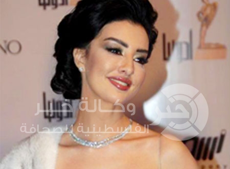 "ميساء مغربي " في العناية المركزة بالمكياج