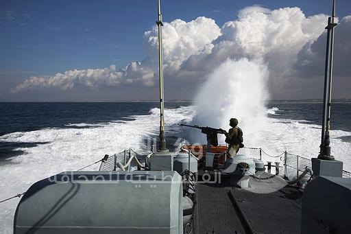 الاحتلال يواصل استهداف الصيادين والمزارعين في قطاع غزة