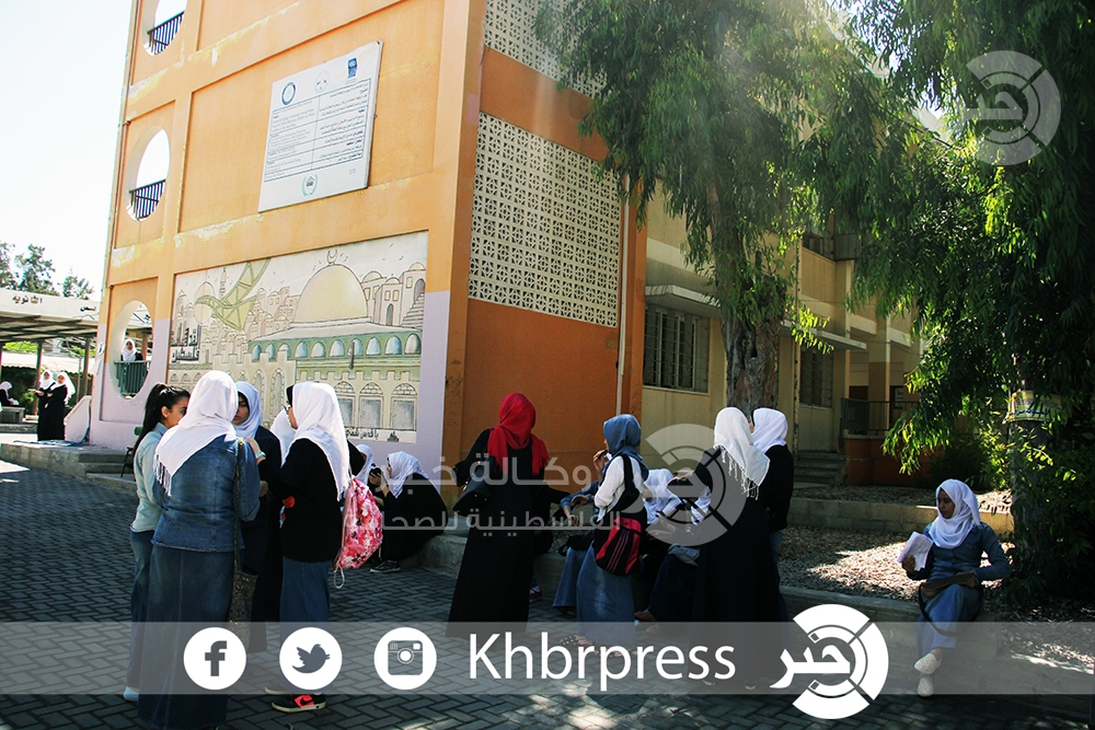 تباين في أراء الطلبة بين صعوبة التاريخ وسهولة الفيزياء