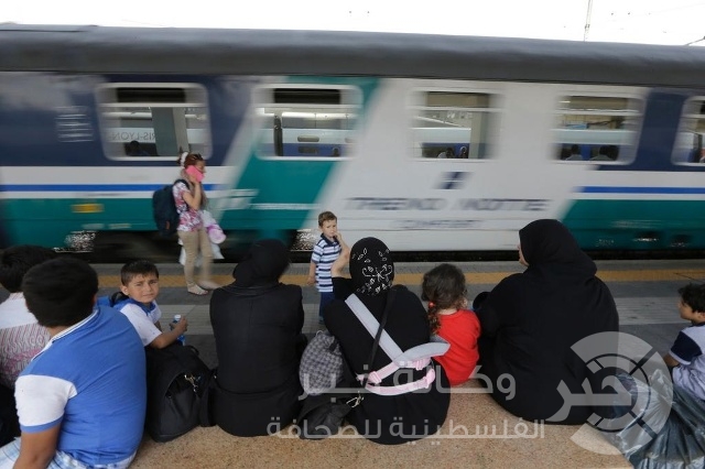 ألمانيا ترفع ميزانية اللاجئين وتعجل إجراءات اللجوء