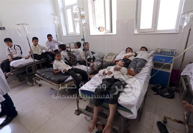 أفغانستان: تسمم مئة تلميذ بالفول بعد وعدِ بإنجاحهم