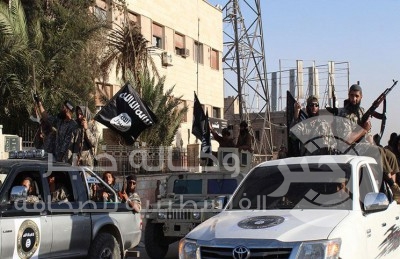 متحدث بريطاني يدعو الى تجفيف منابع “داعش” المالية