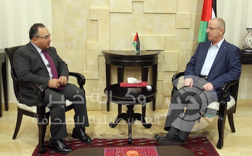 الحمد الله يلتقي السفير المصري