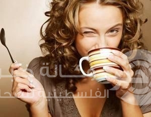 الكافيين يقلل وزن الجنين ويؤخر الولادة